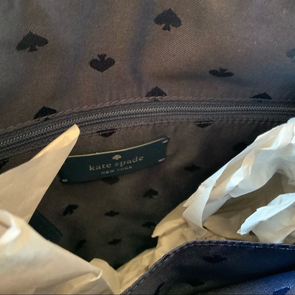 kate spade Bags Kate Spade Jae Flat Crossbody Bag Lip Print Nwt